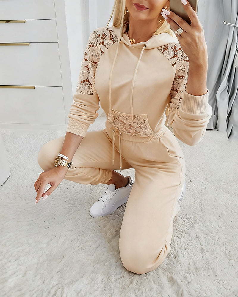 2 Pieces Outfit Guipure Lace Spliced Kangaroo Pocket Drawstring Hoodie Sweatshirt and Drawstring Elastic Waist Jogger Sweatpants Set