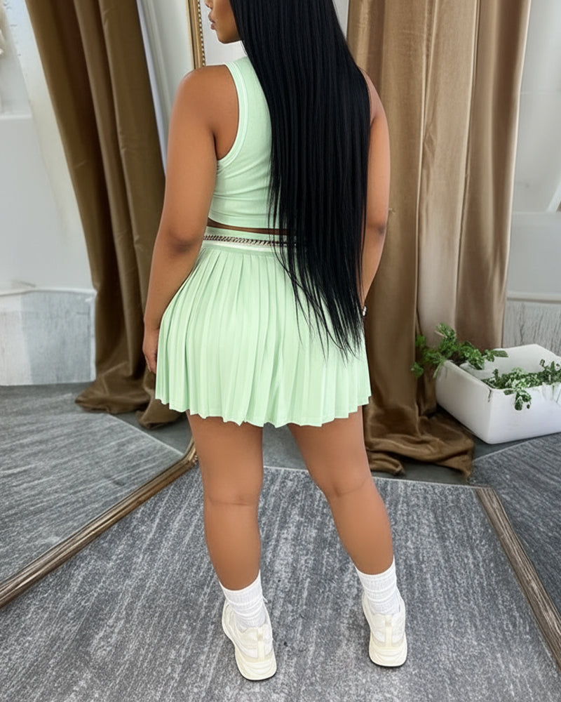 2 Pieces Outfit Round Neck Sleeveless Crop Tank Top and Elastic Waist Pleated Mini Skirt Set Casual Contrast Paneled Set