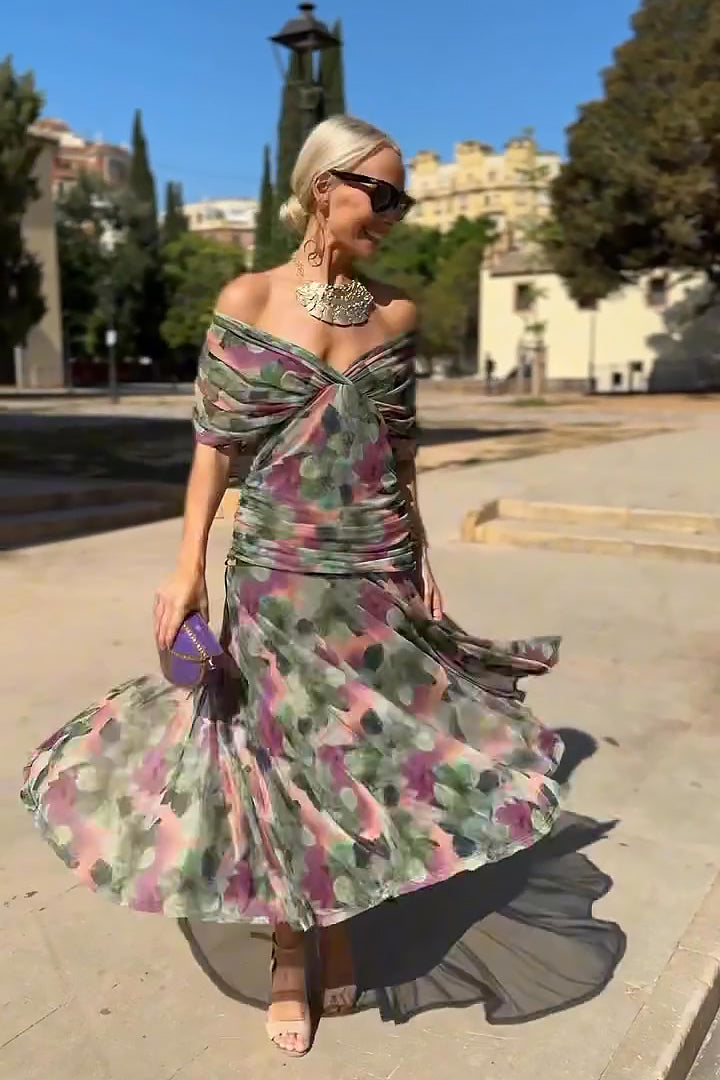 Emelia | Elegant V-Neck Maxi Dress
